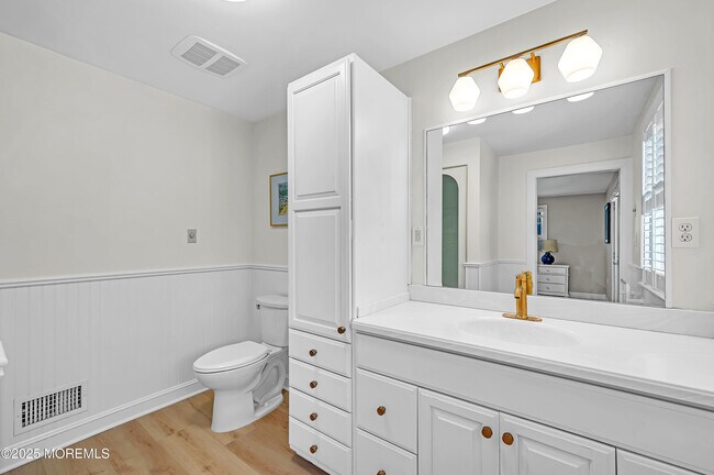 Building Photo - 409 Trenton Blvd