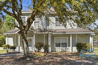 Building Photo - 125 Earle Taylor Ln