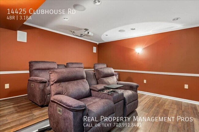 Building Photo - 14425 Clubhouse Rd