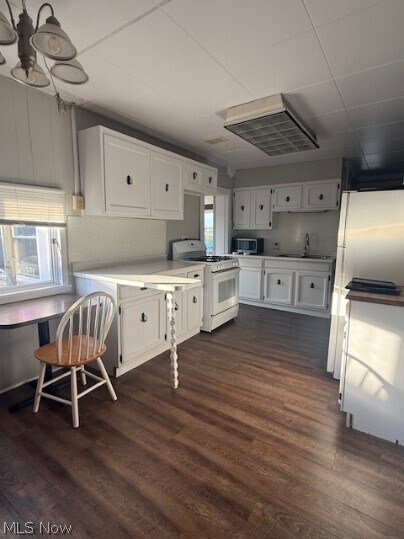 Building Photo - 107 W Main St