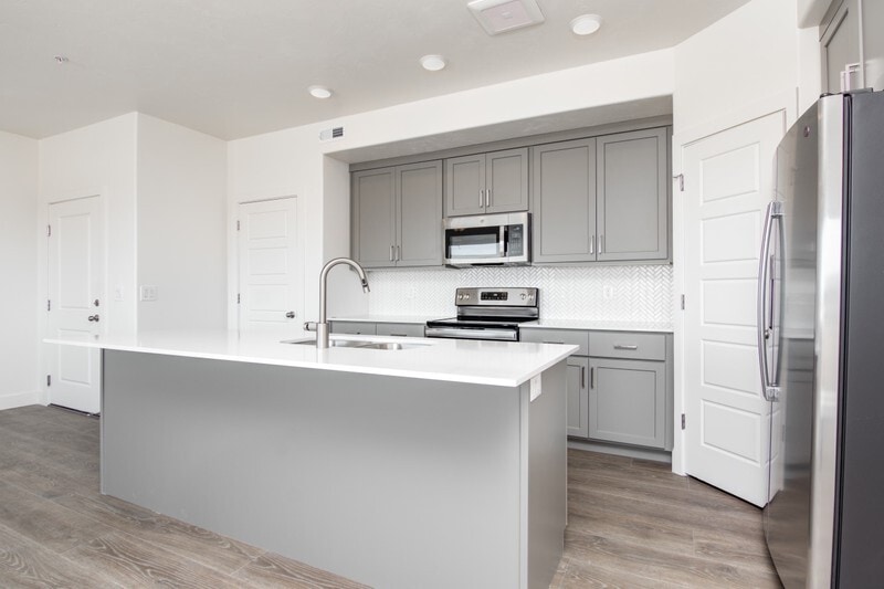 Building Photo - 362 S 1080 W
