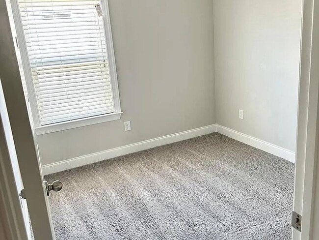 Building Photo - 1772 Morningtide Ln NE