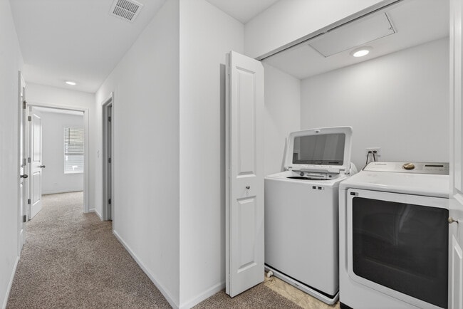 Building Photo - 3831 Currant Ln