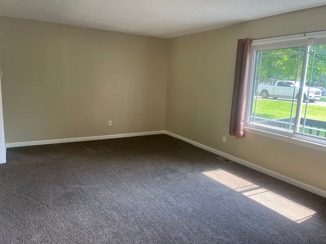 Building Photo - 5828 Buckwheat Rd