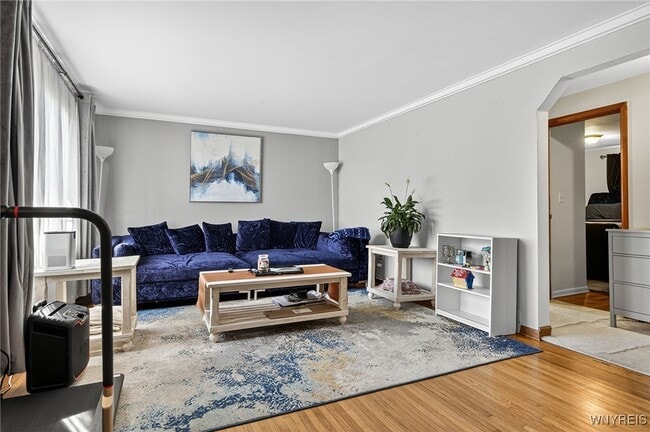 Building Photo - 116 Springville Ave