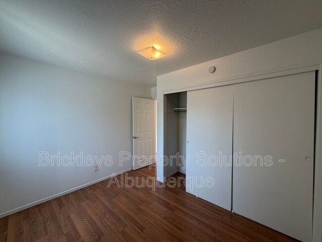Building Photo - 8444 Spain Rd NE