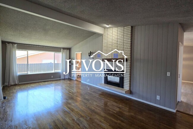 Building Photo - Energy-Efficient 3BR/2BA in Yakima w/ EV Charger & Private Backyard Porch