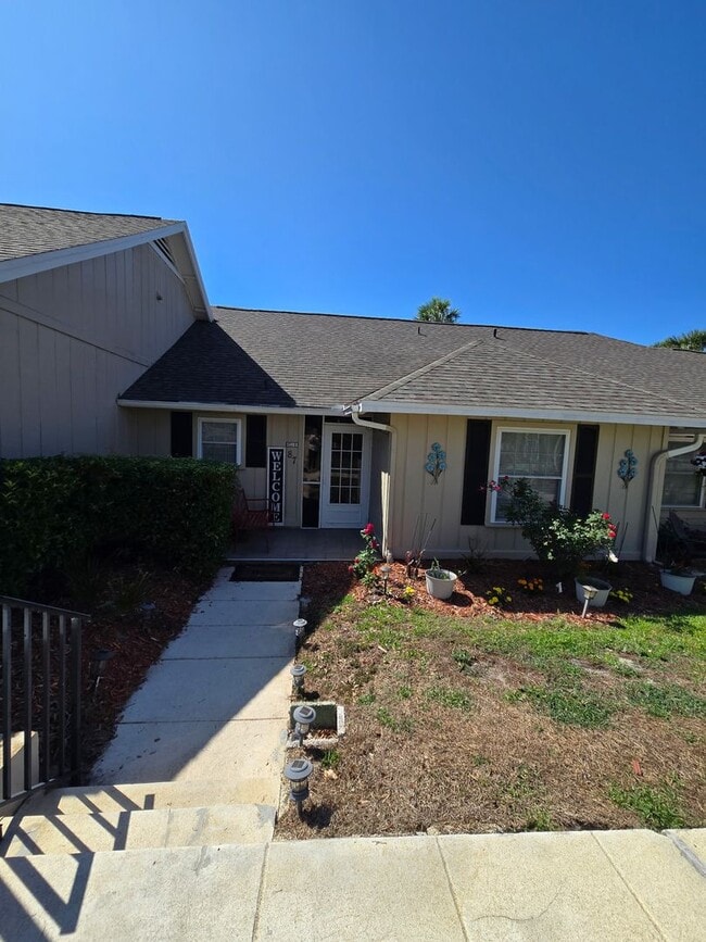 Building Photo - 1118 Villa Ln
