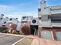 Building Photo - 3700 Iguana Dr