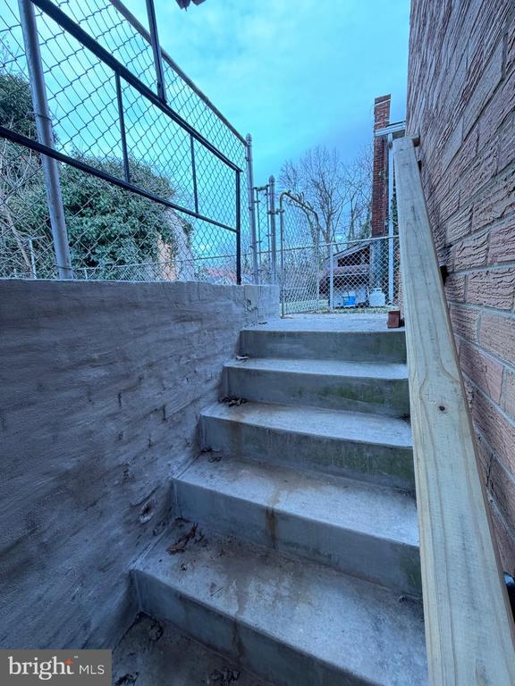 Building Photo - 4308 Alton St