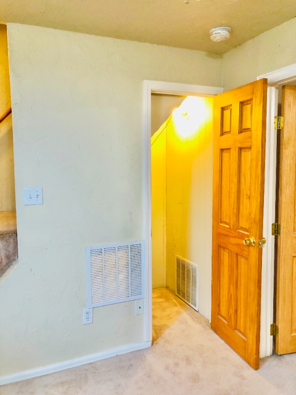 Building Photo - 3021 11th Ave