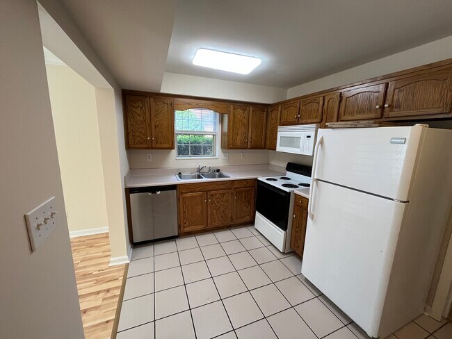 Building Photo - 3887