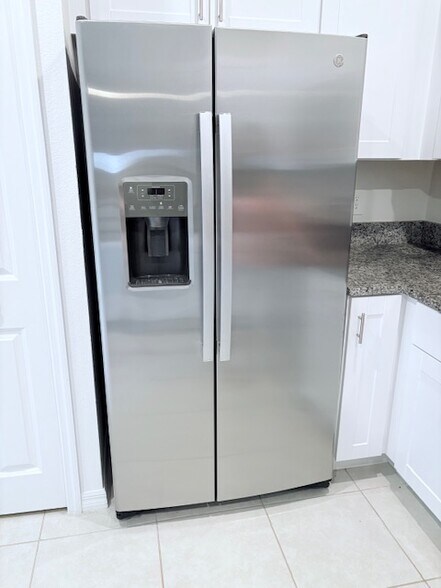 Building Photo - 10178 Honey Hammock Way