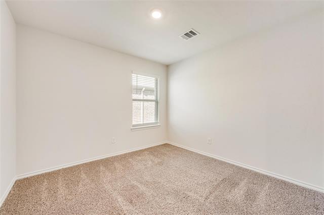 Building Photo - 4016 Huntington Dr