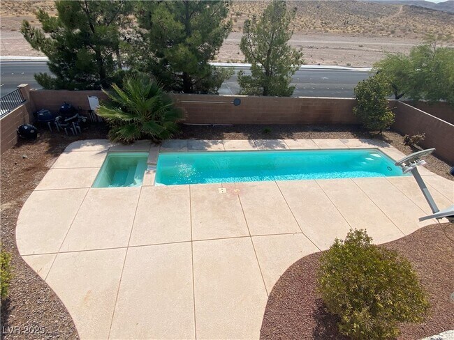 Building Photo - 11294 Star Lily St