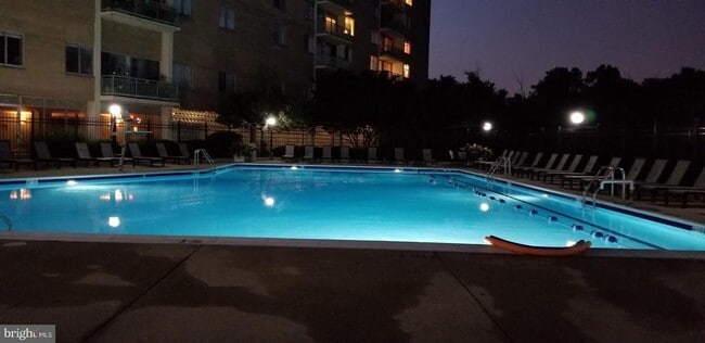 Building Photo - 501 Slaters Ln