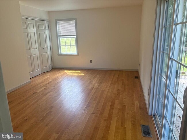 Building Photo - 4428 Highboro Dr
