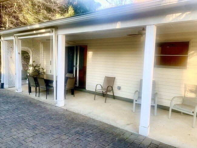 Primary Photo - 9616 Whitecedar Ct