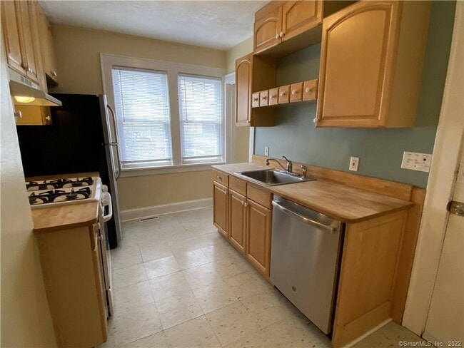 Building Photo - 25 4th St