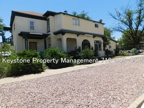 Building Photo - 1st MONTH FREE!!!  Downtown Studio Unit with Dedicated Entrance! $700/$700