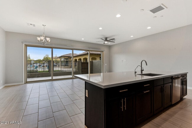 Building Photo - 7440 E Via De Luna Dr