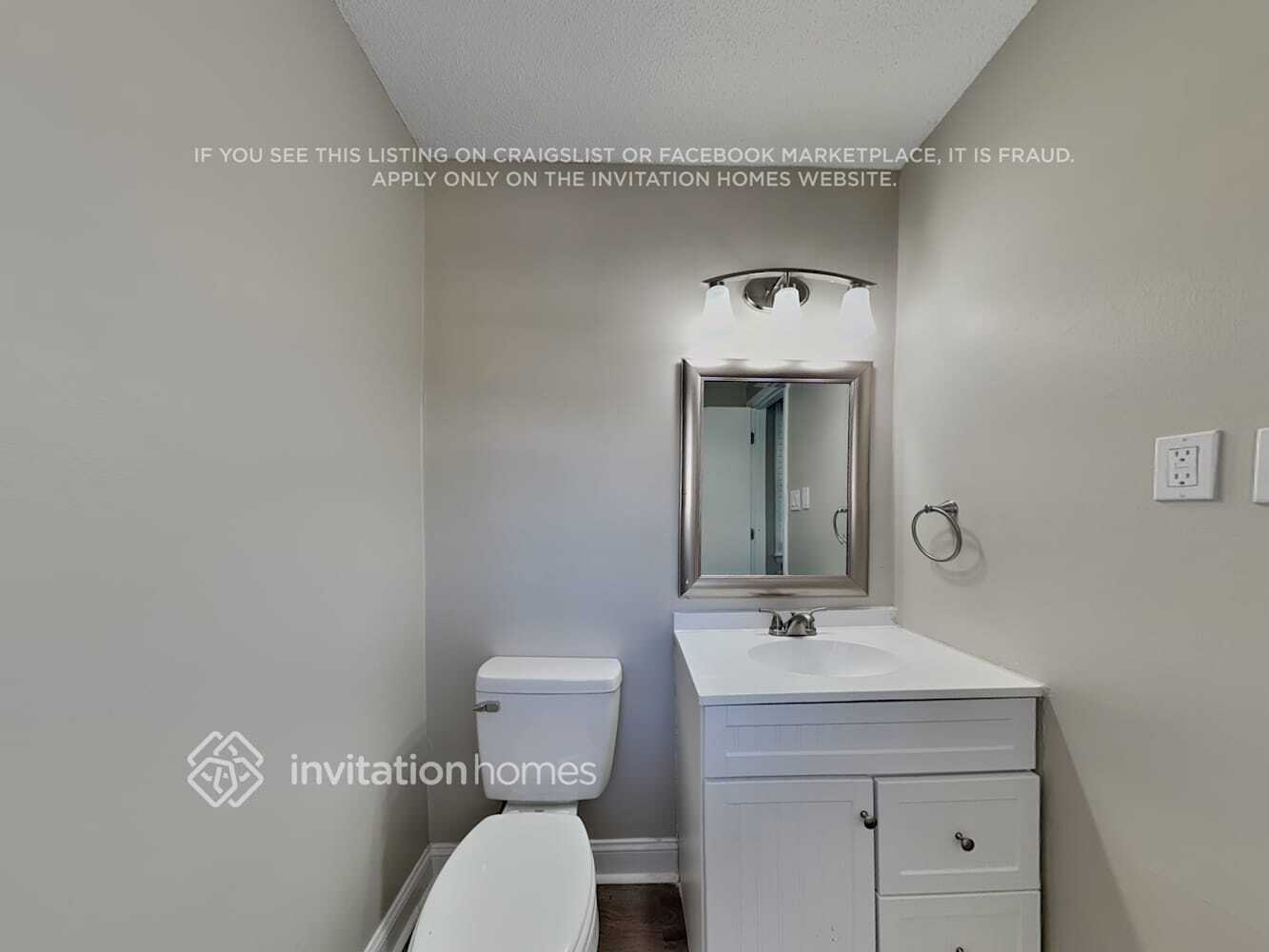 Building Photo - 1700 Woodland Rd