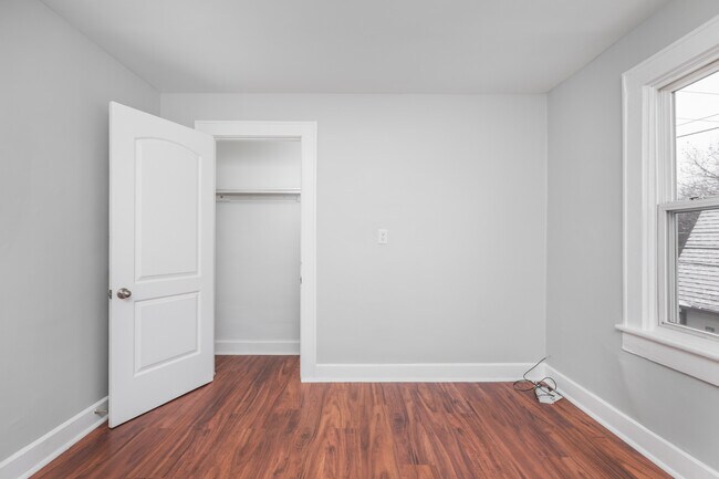 medium bedroom - 1622 -1624 Orange St.