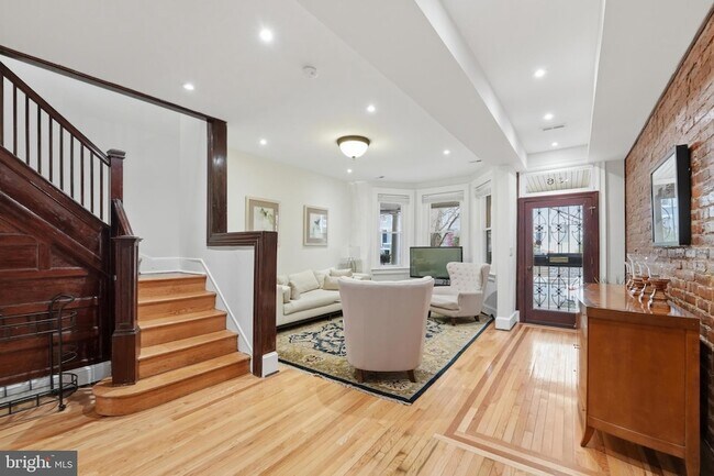 Building Photo - 56 Adams St NW