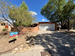 Building Photo - 3 Bedroom Single Story Home Available Near...