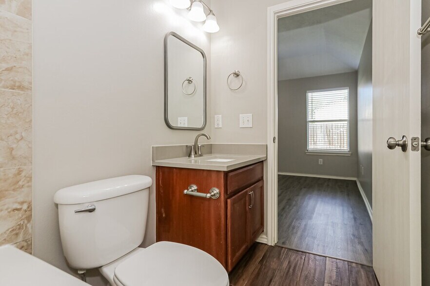 Building Photo - 4435 Plumeria Ave