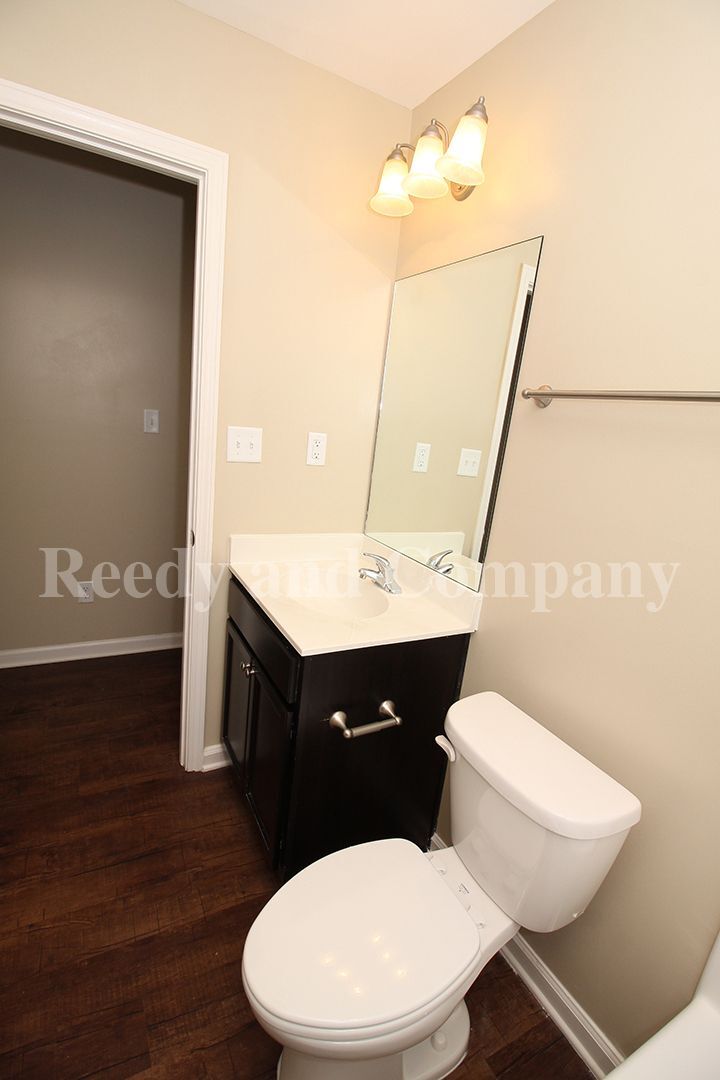 Building Photo - 5023 Acorn Dr