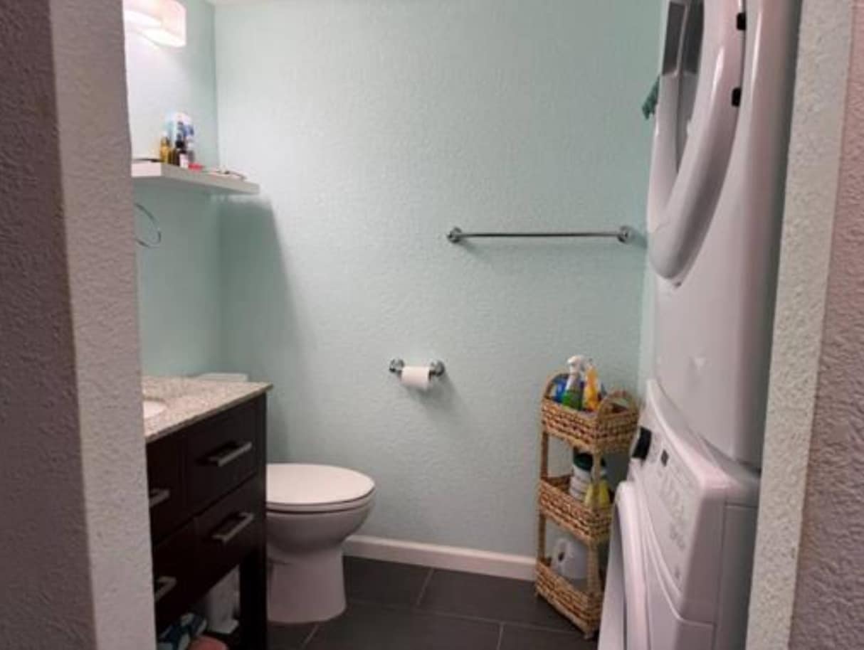 Half bath and w/d - 140 Uwapo Rd