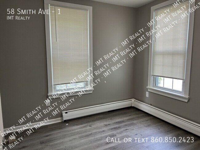 Building Photo - 58 Smith Ave