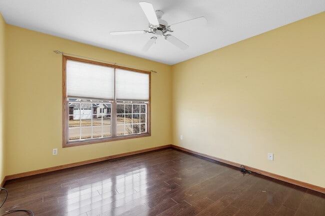 Building Photo - 2052 Ashford Rd