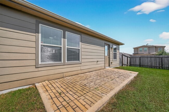 Building Photo - 2730 Skyview Silver Dr