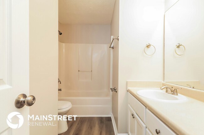 Building Photo - 499 Luke Ct