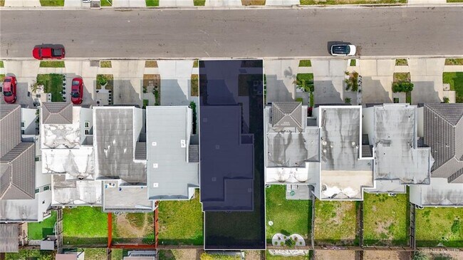 Building Photo - 2312 Corales St