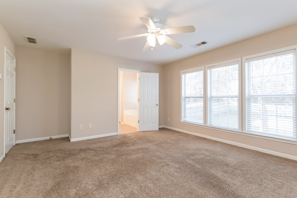 Building Photo - 6365 Whirlaway Dr
