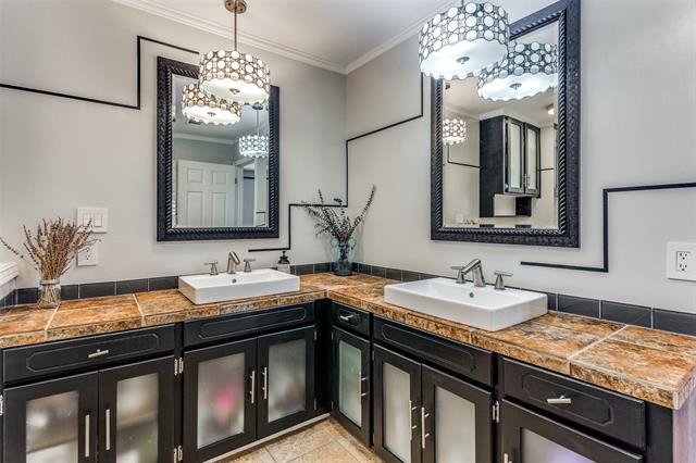 Building Photo - 116 Montreal Dr