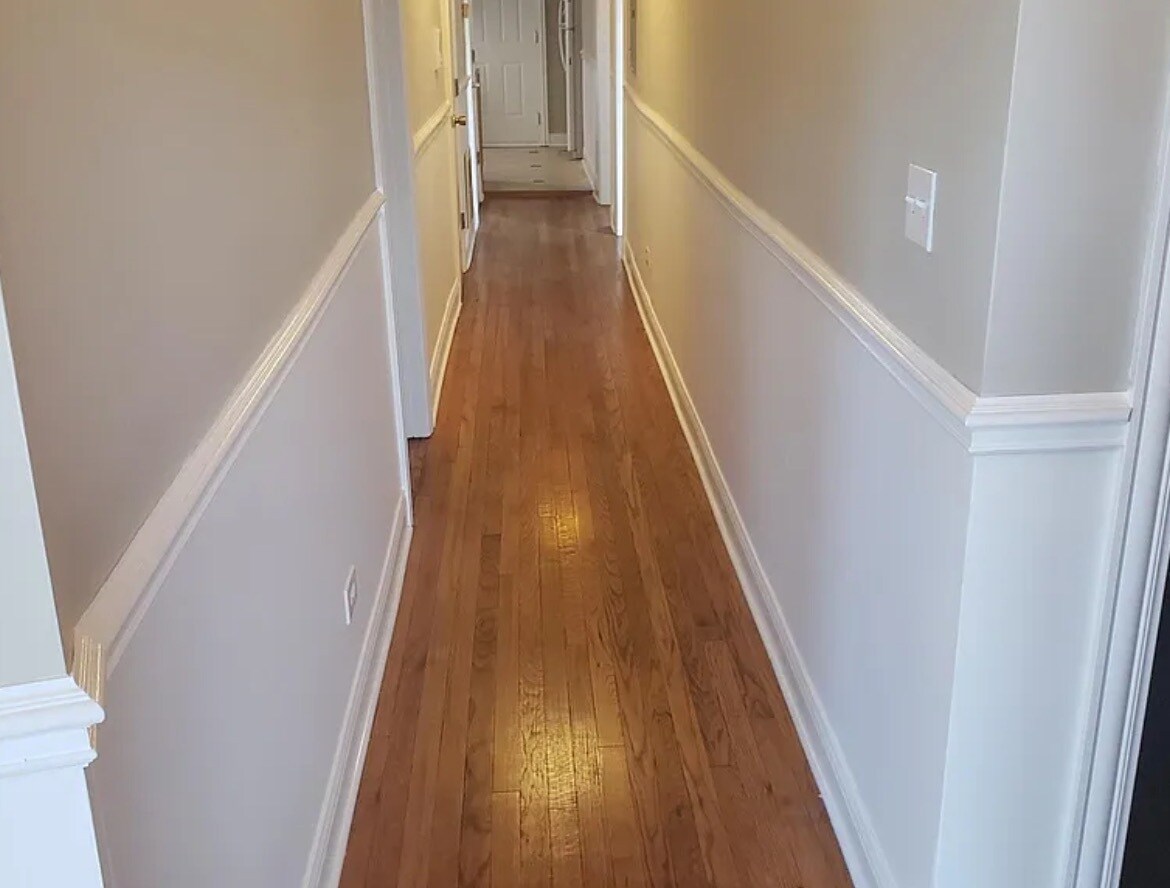 Building Photo - 6225 S Rhodes Ave