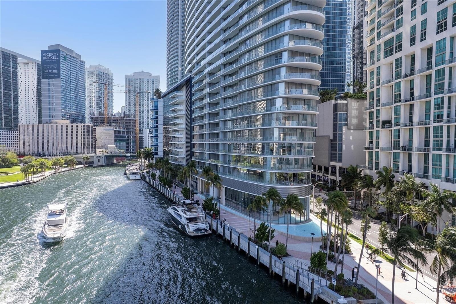 Building Photo - 300 Biscayne Boulevard Way