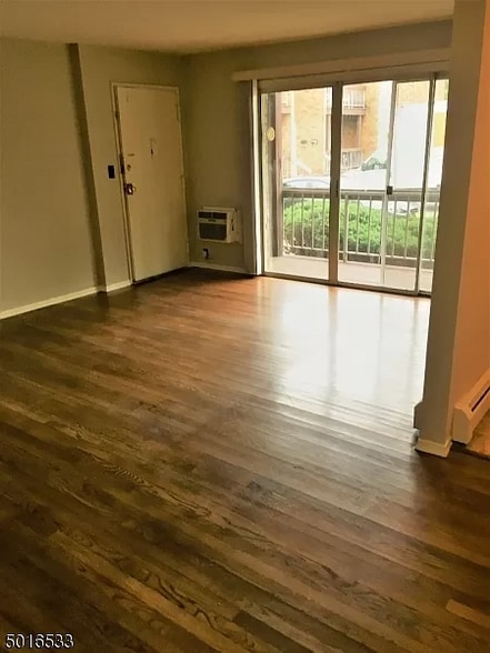 Building Photo - 521 Andria Ave