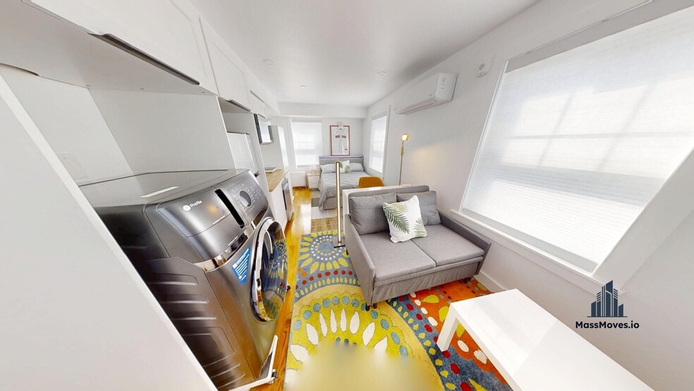 Building Photo - 36 Shepard St