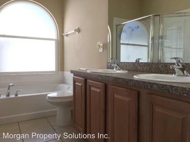 Building Photo - 3 br, 2 bath House - 2434 River Ridge Drive
