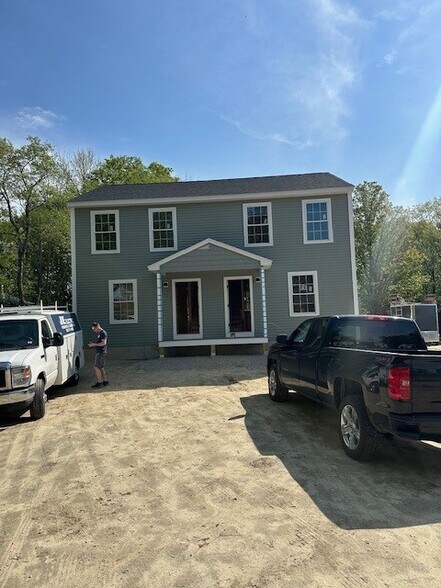 Building Photo - 57 School St
