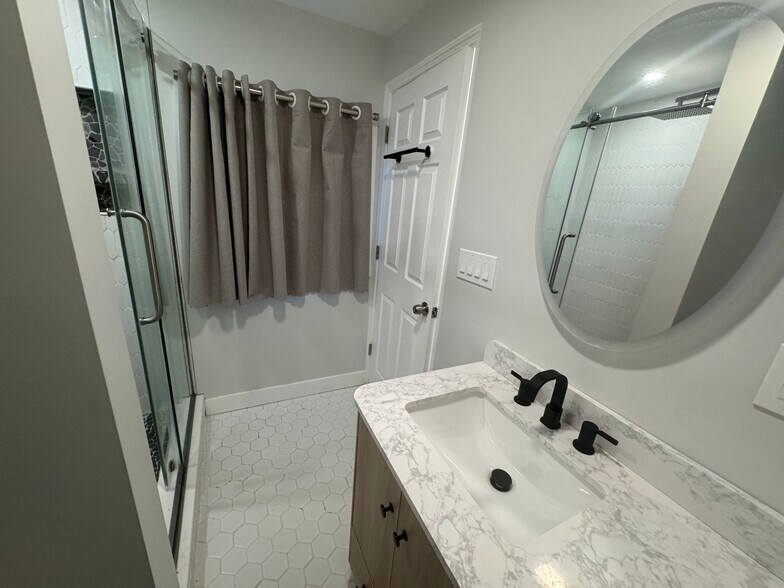 Building Photo - 12 Sewall Ave