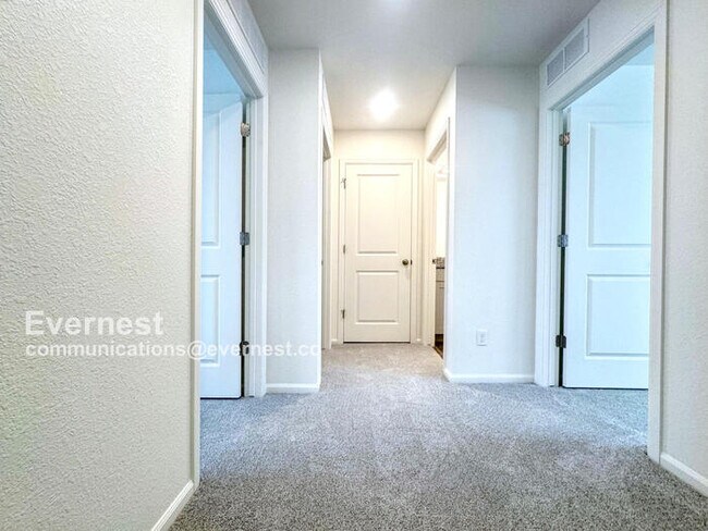 Building Photo - 3858 Riviera Ct