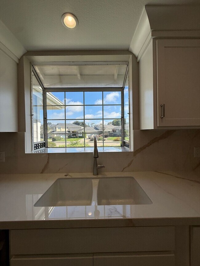 Building Photo - Completely Remodeled Home