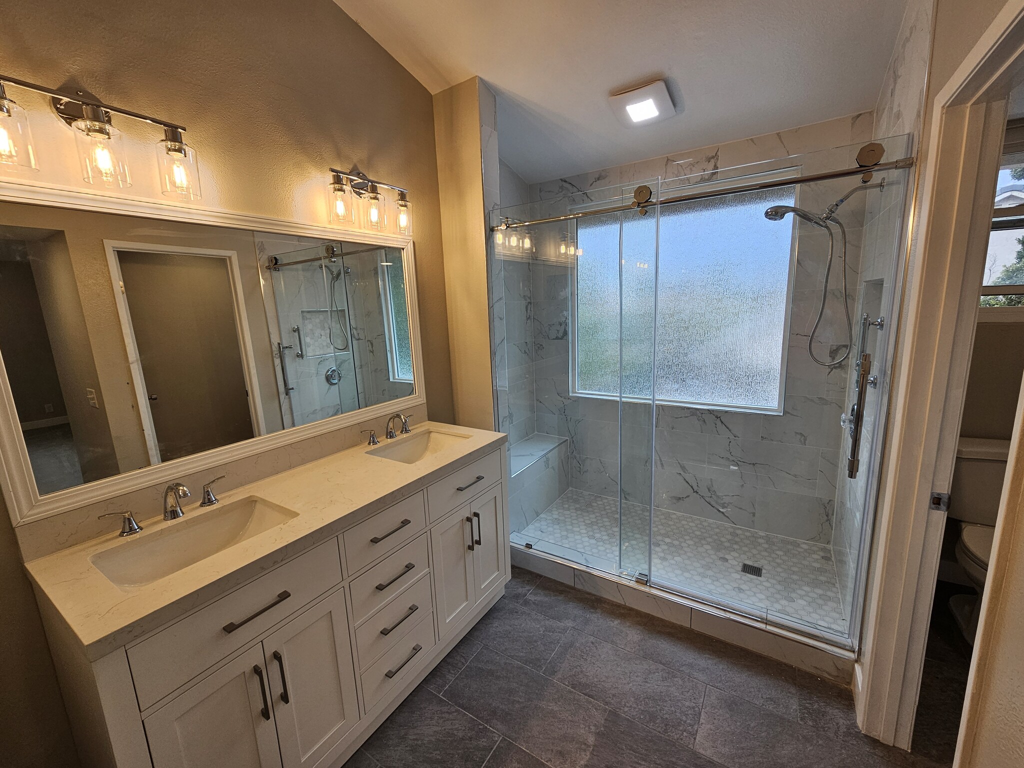 Building Photo - 12566 Salmon River Rd