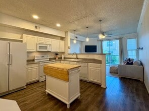 Building Photo - 2 Bedroom 2 Bath Available NOW in Superior